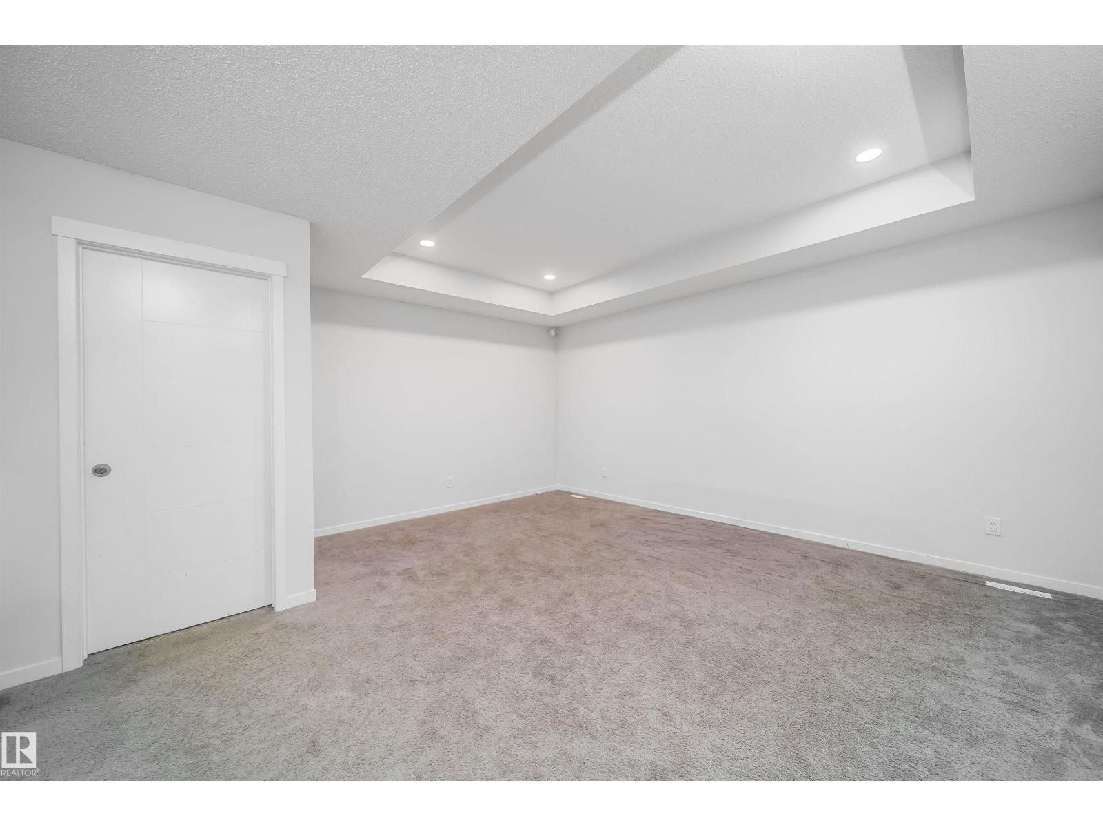 9651 229 ST NW, Edmonton