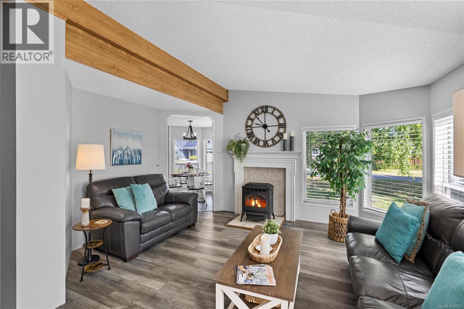 661 Barclay Cres N - 11