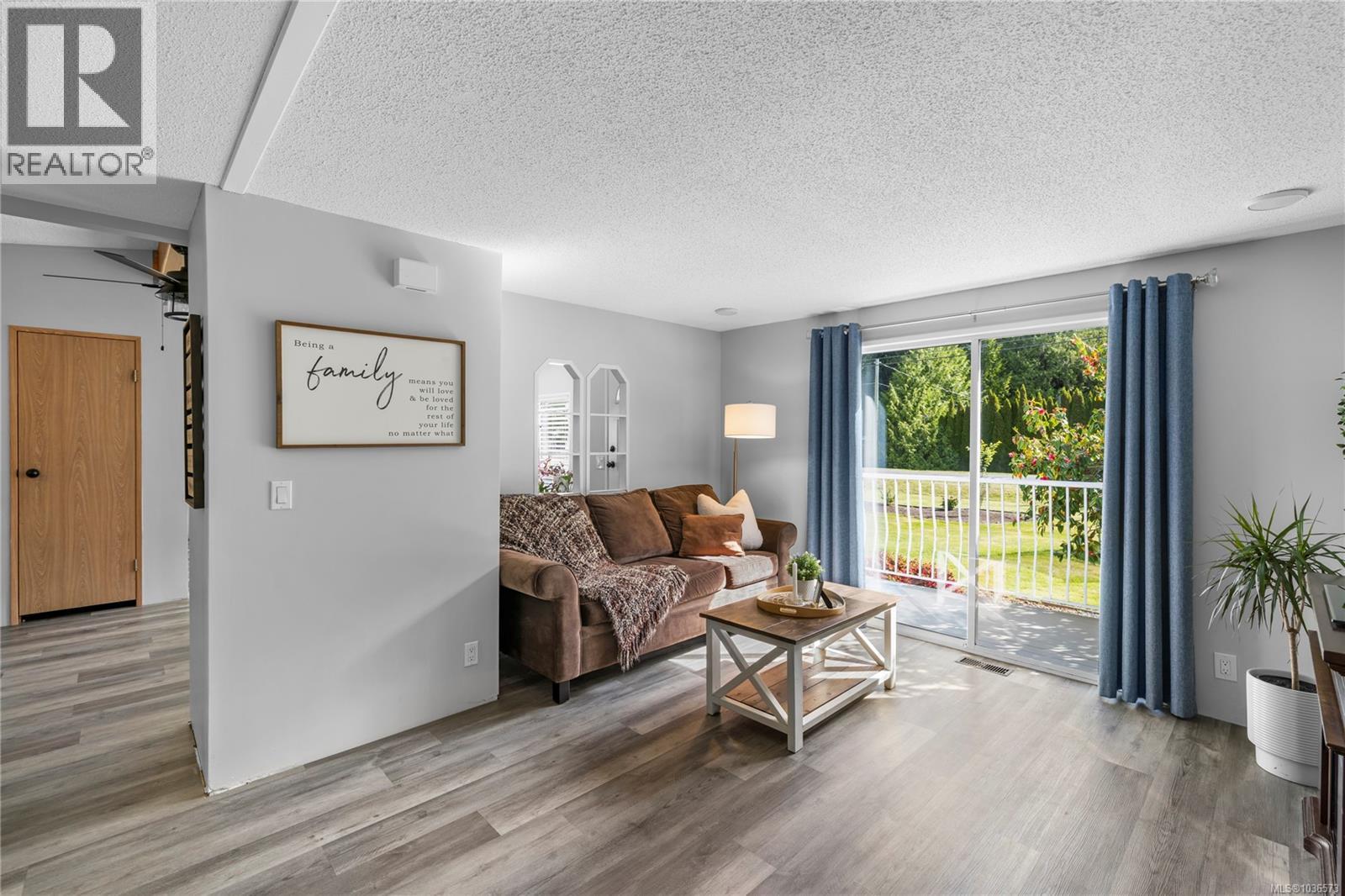 661 Barclay Cres N - 15