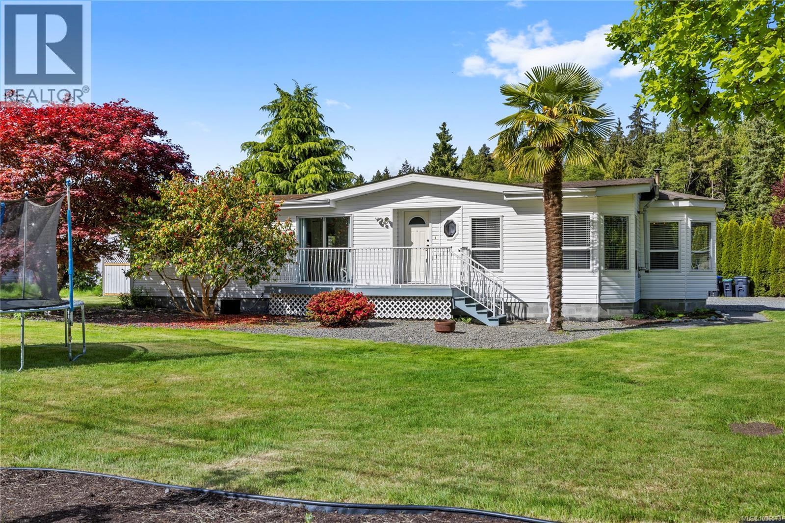 661 Barclay Cres N - 16