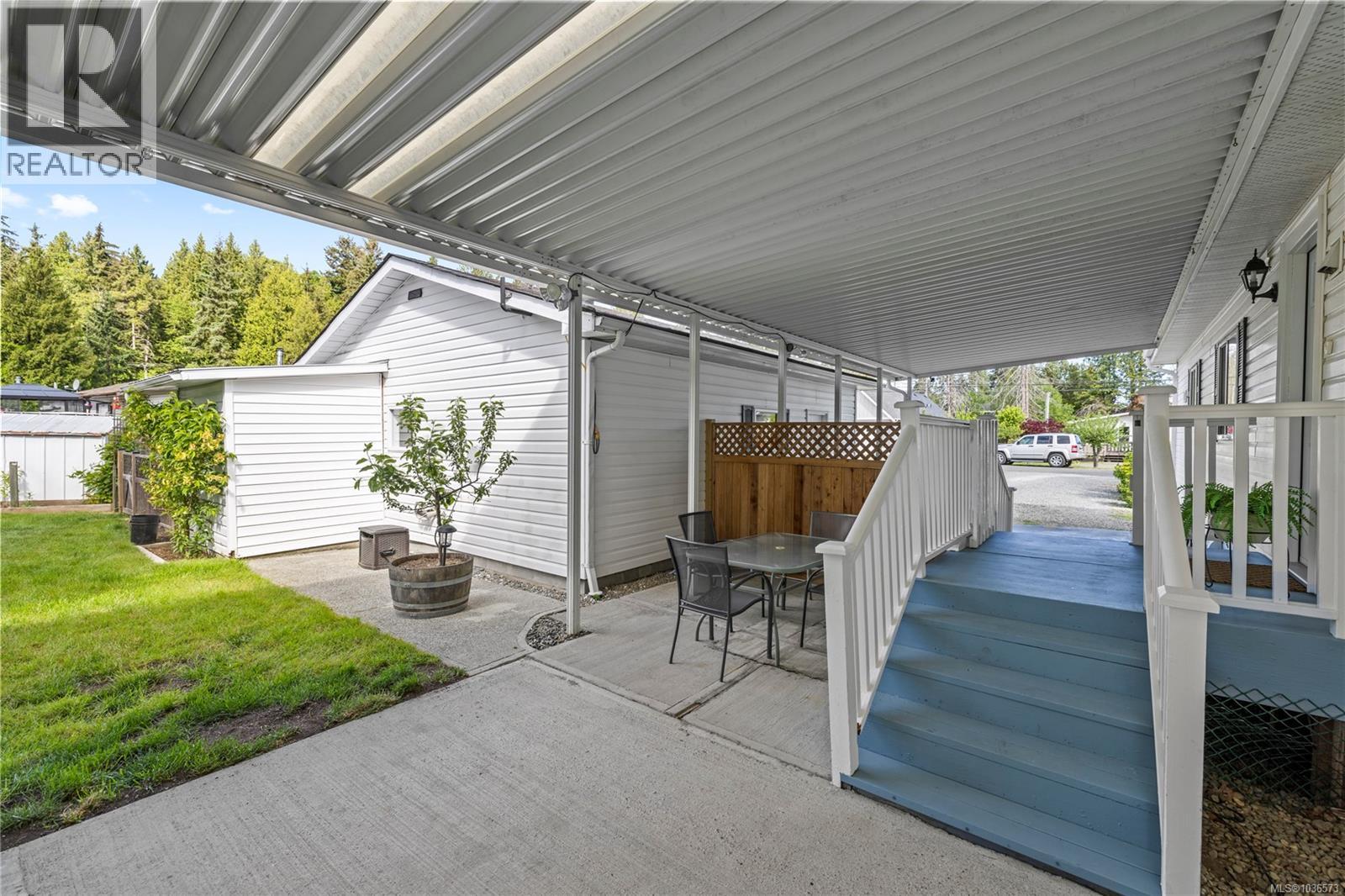 661 Barclay Cres N - 21