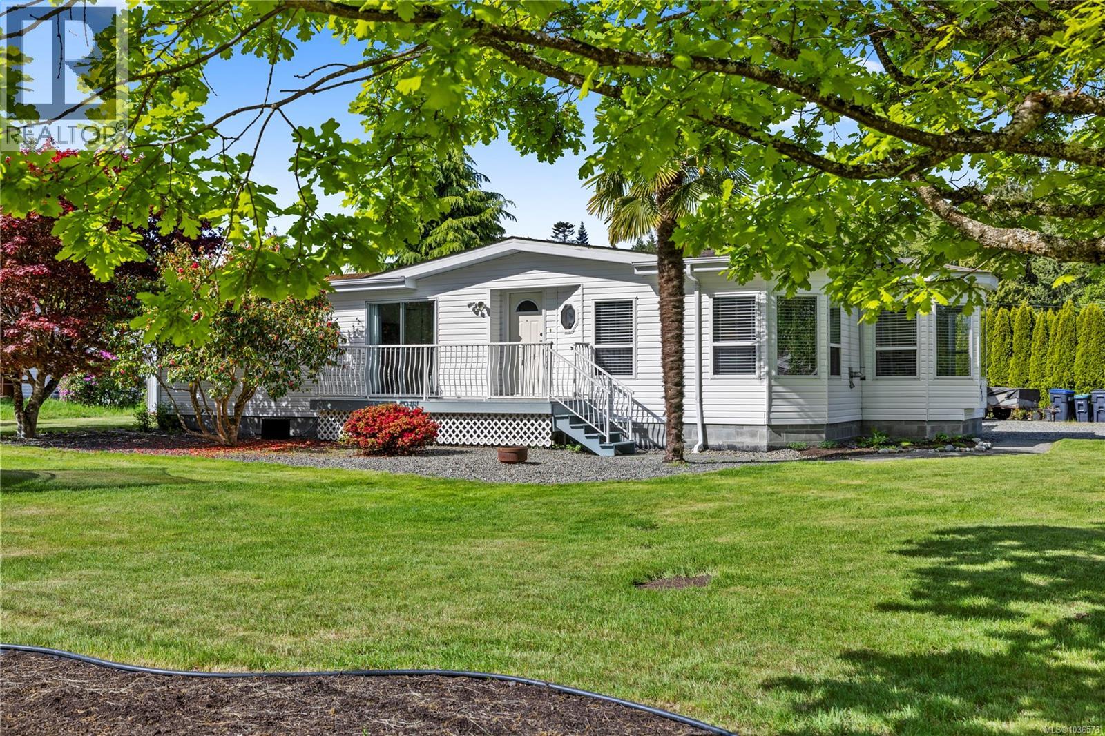661 Barclay Cres N - 33