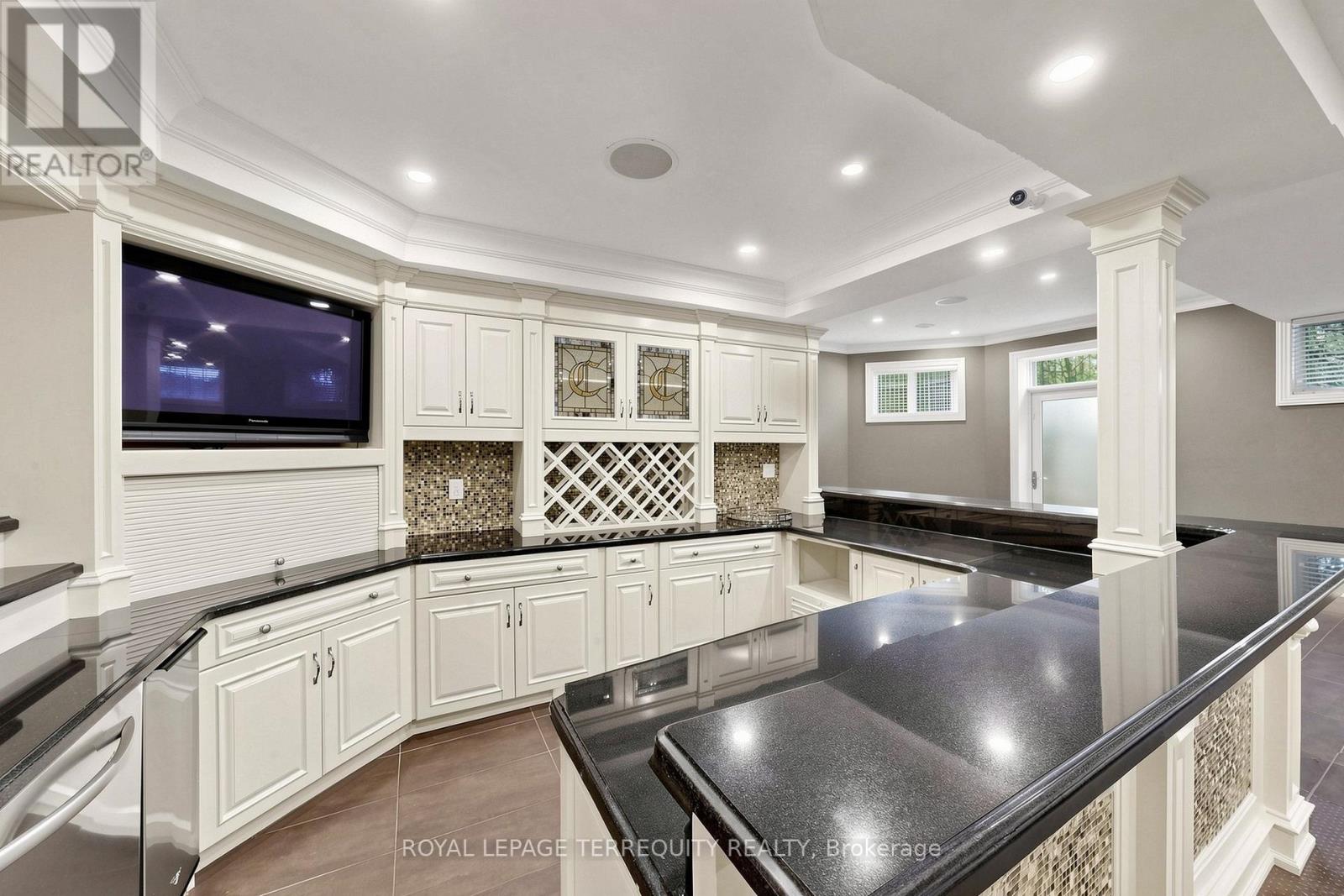 63 GRAYFIELD DRIVE - 30