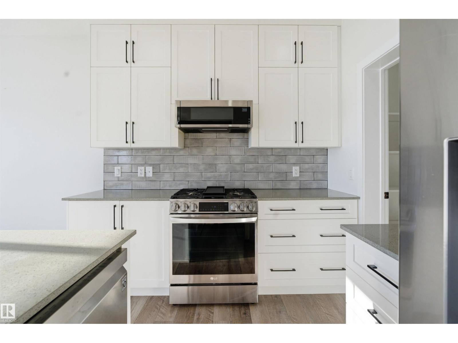 8624 223 ST NW - 7