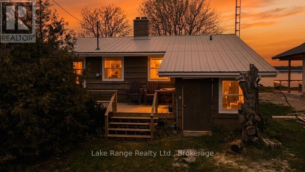 805 LEONARD COURT - 1