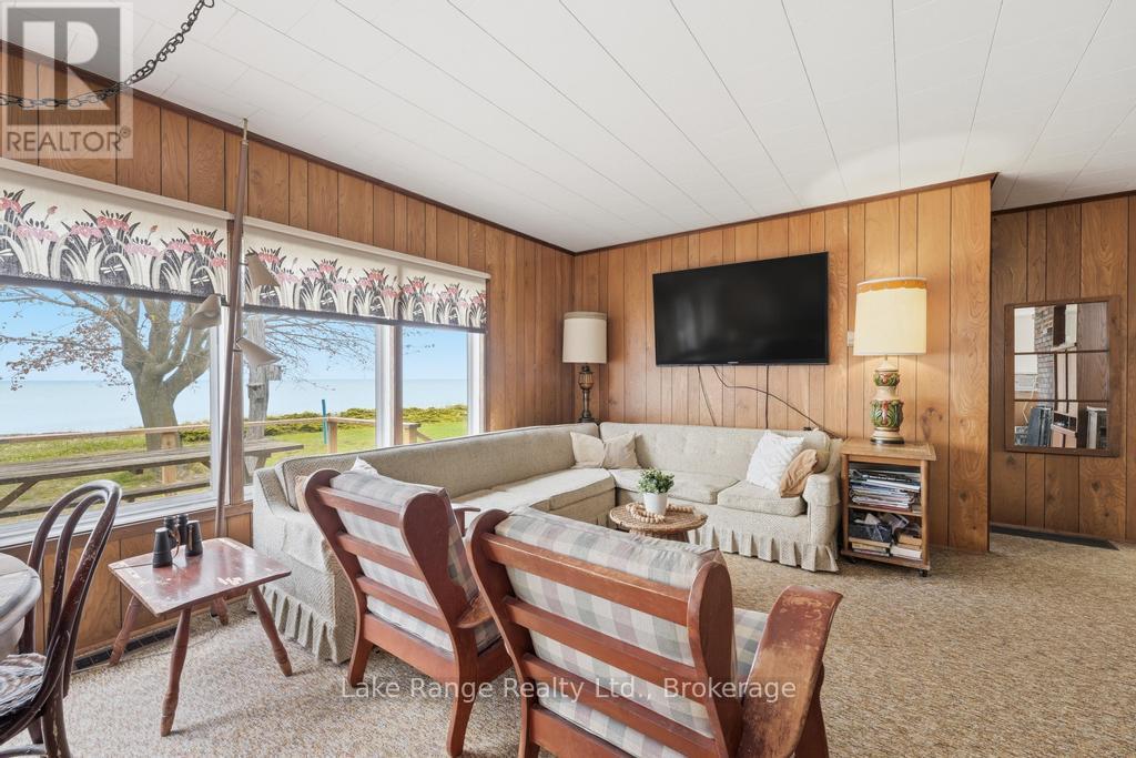 805 LEONARD COURT - 17