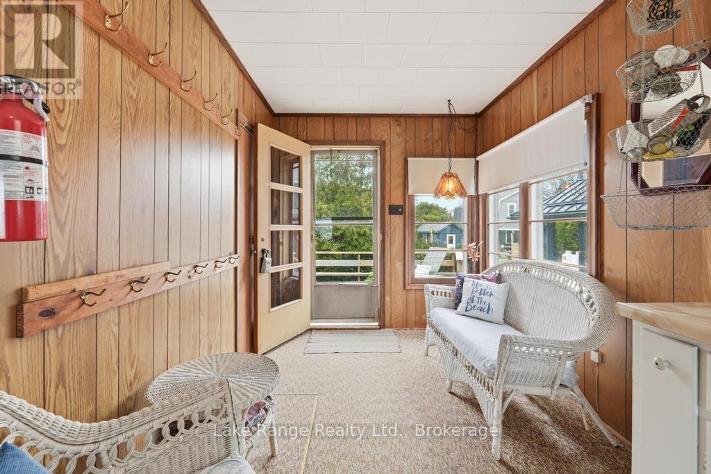 805 LEONARD COURT - 5