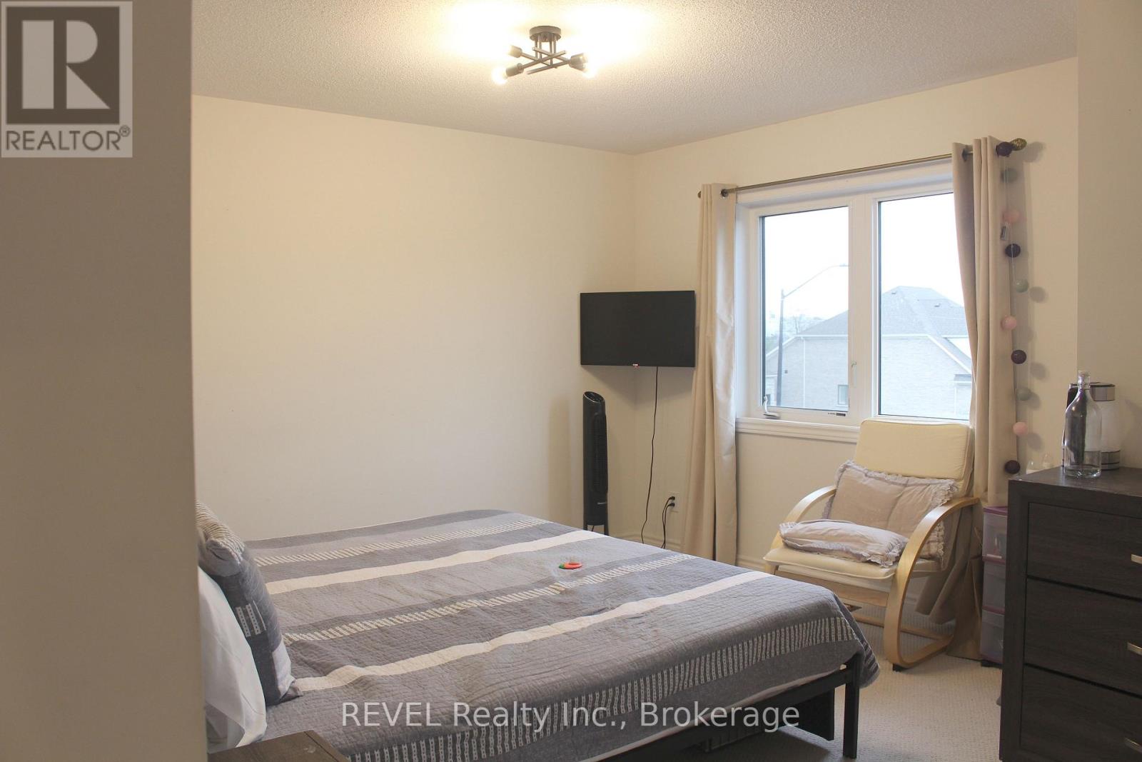 58 ORIOLE CRESCENT - 30