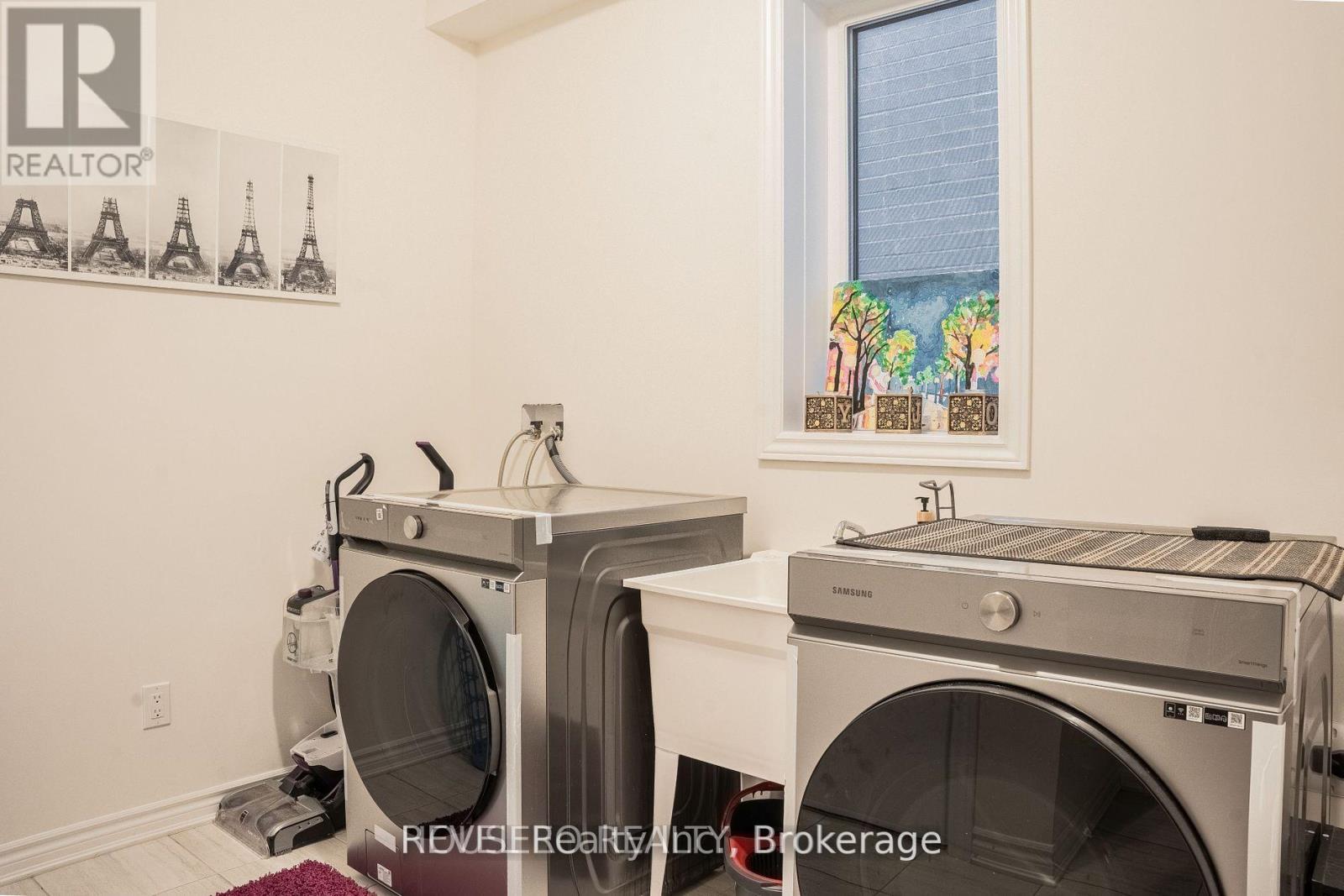 58 ORIOLE CRESCENT - 35