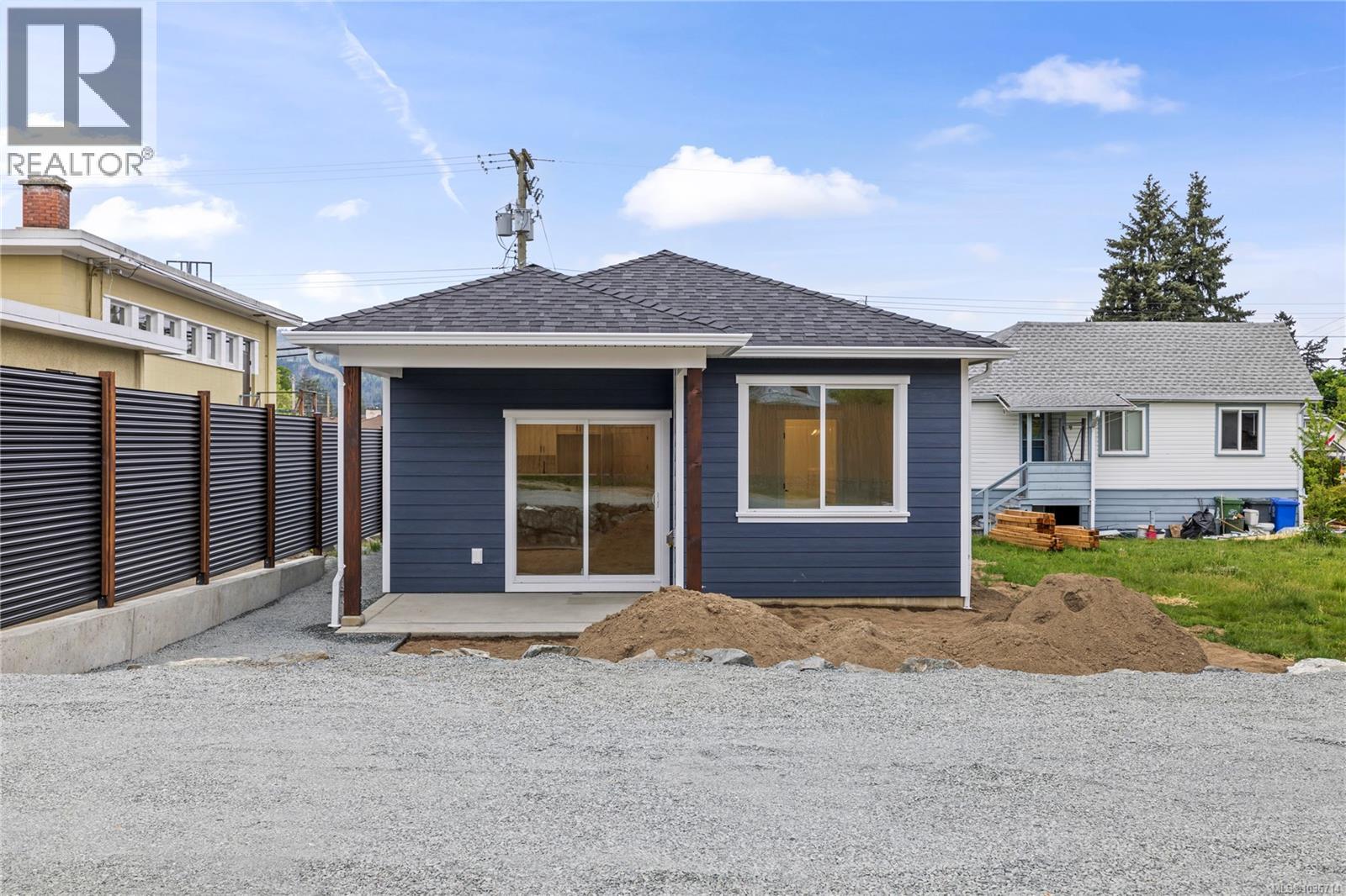 4721 Elizabeth St - 25