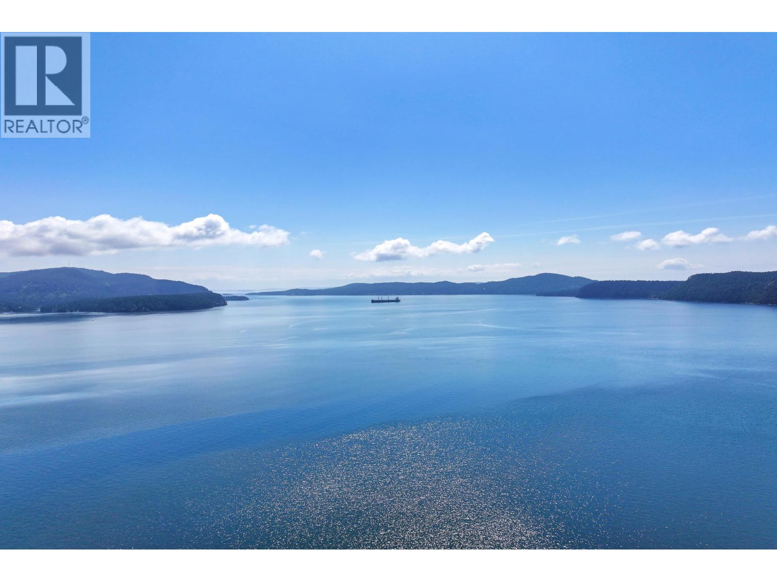 814 BEECHWOOD DRIVE, Mayne Island