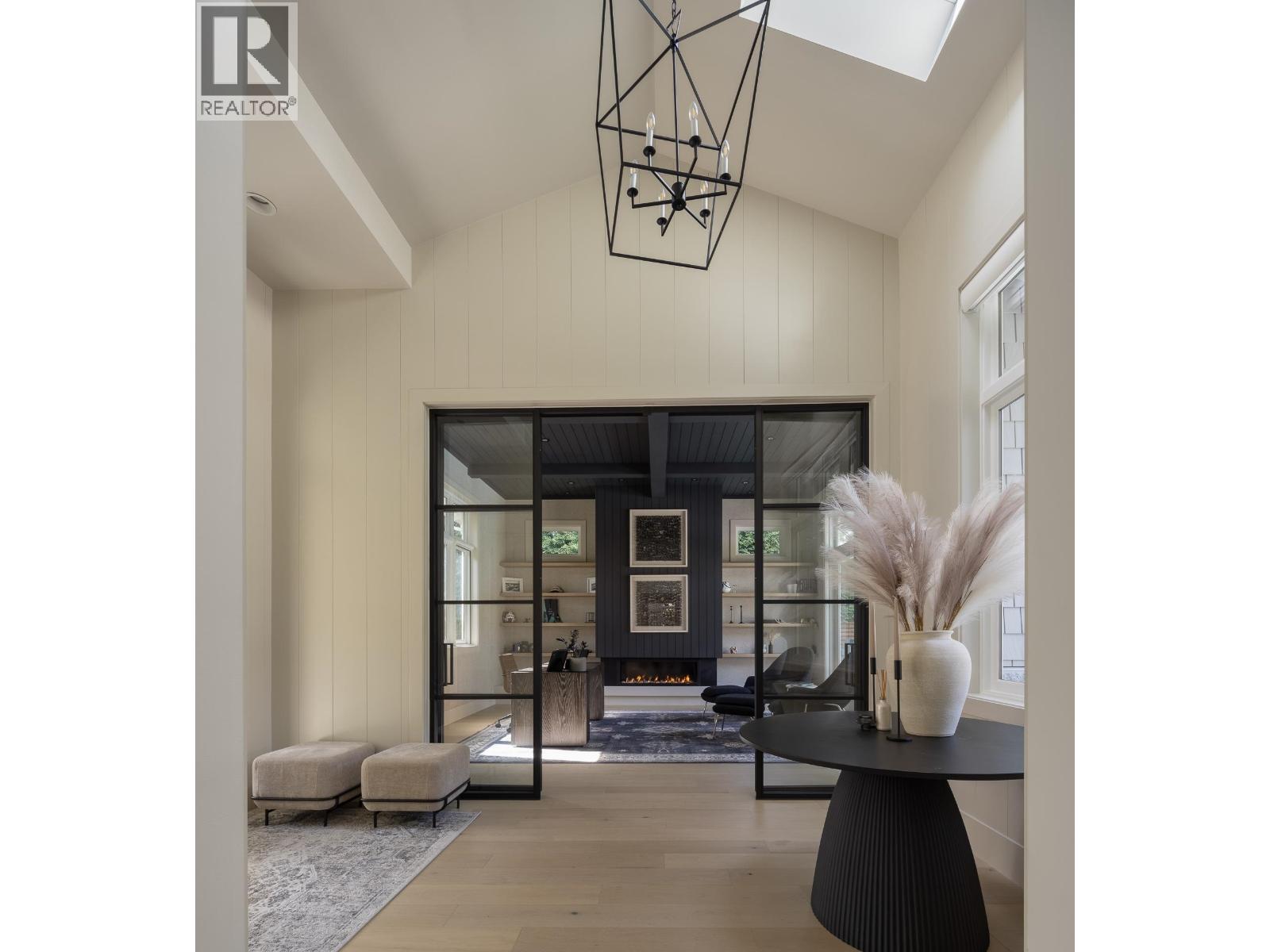 1411 29TH STREET, West Vancouver
