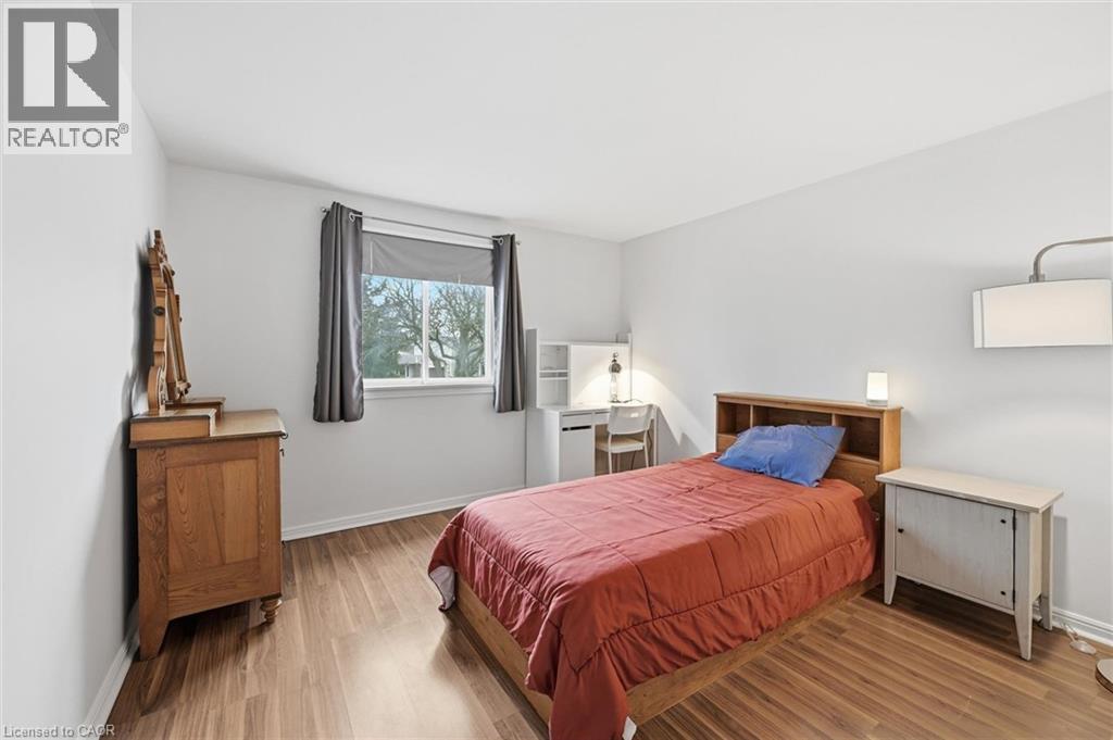 712 AUBURN Crescent, Burlington, Ontario, L7L5B2 — Photo 27