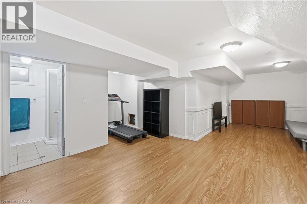 712 AUBURN Crescent, Burlington, Ontario, L7L5B2 — Photo 17