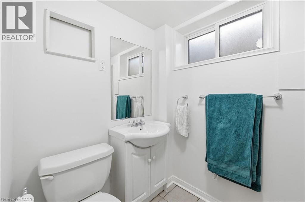 712 AUBURN Crescent, Burlington, Ontario, L7L5B2 — Photo 47