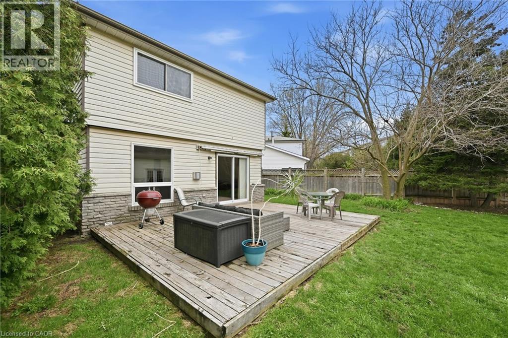 712 AUBURN Crescent, Burlington, Ontario, L7L5B2 — Photo 16
