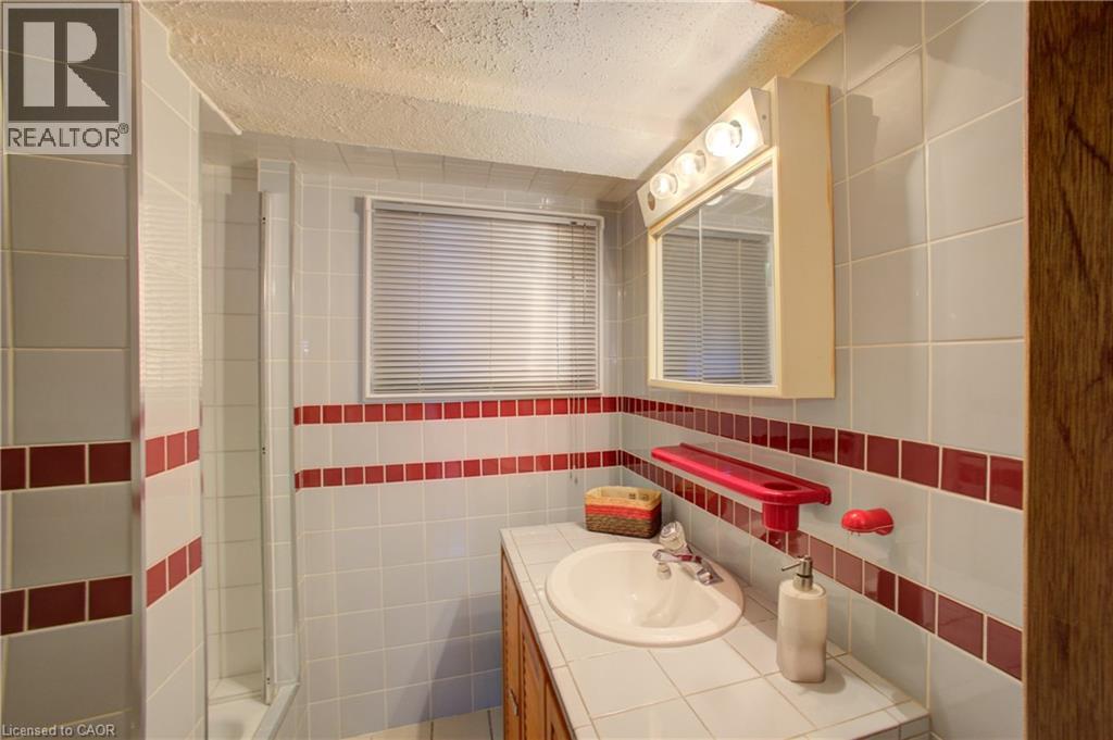 766 GARDEN Street, Cambridge, Ontario, N3H4E6 — Photo 4