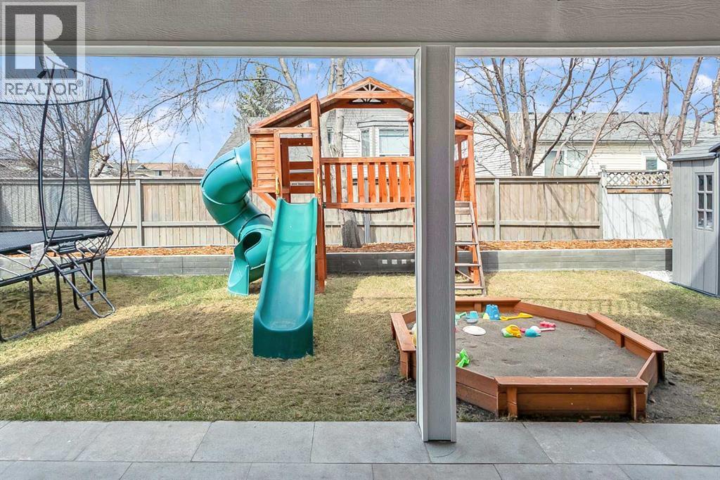 59 Rivercroft Close SE - 36