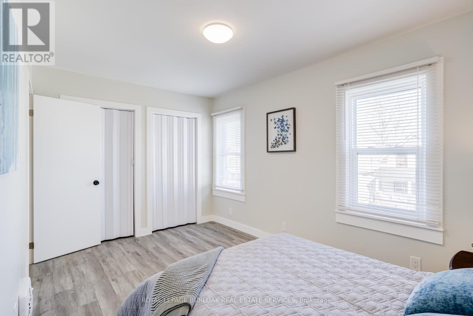 131 PARK ROW N - 14