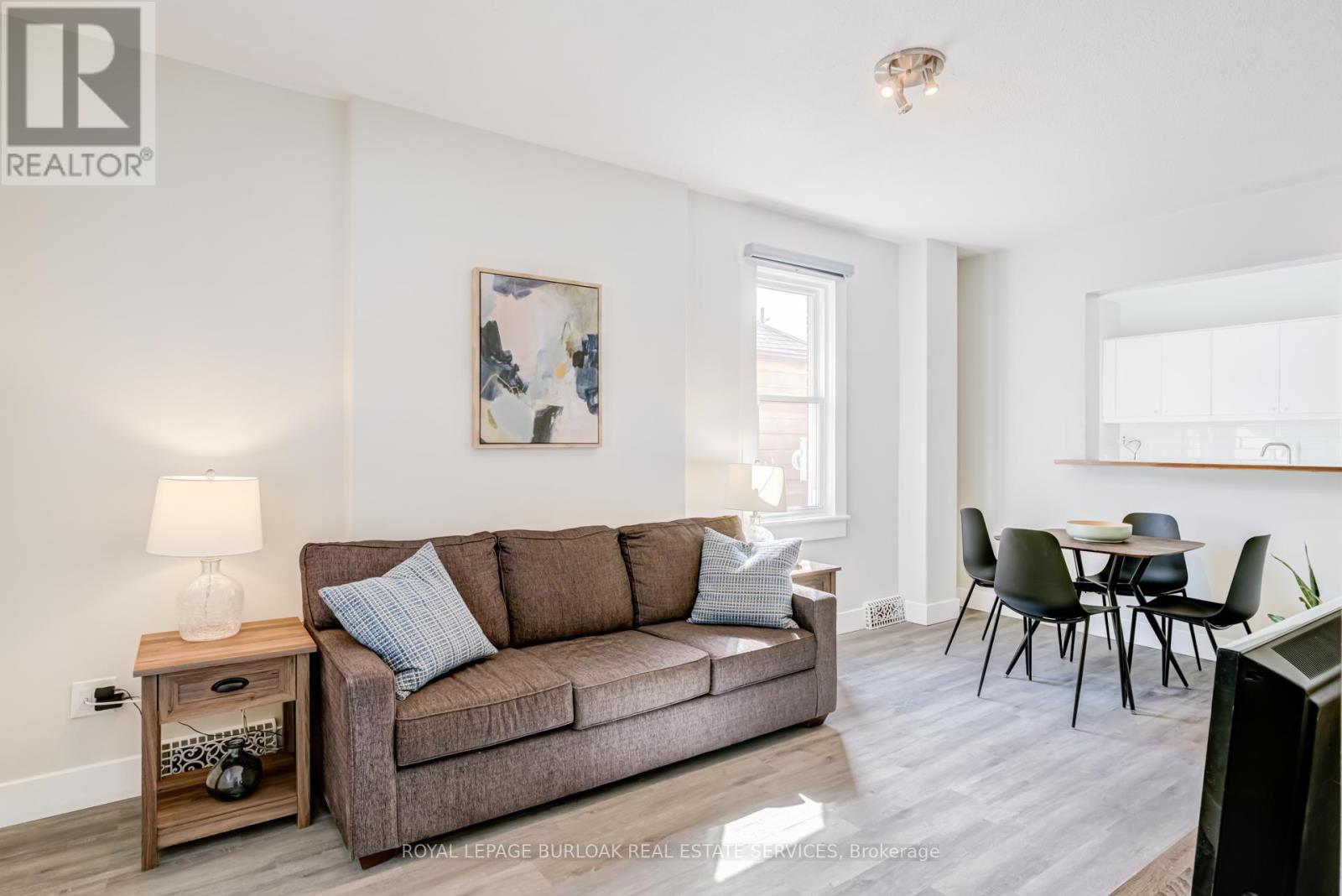 131 PARK ROW N - 4