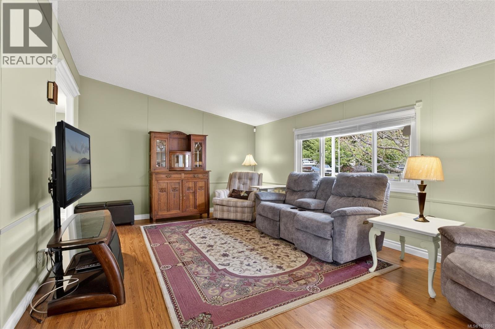 2200 Stadacona Dr - 17