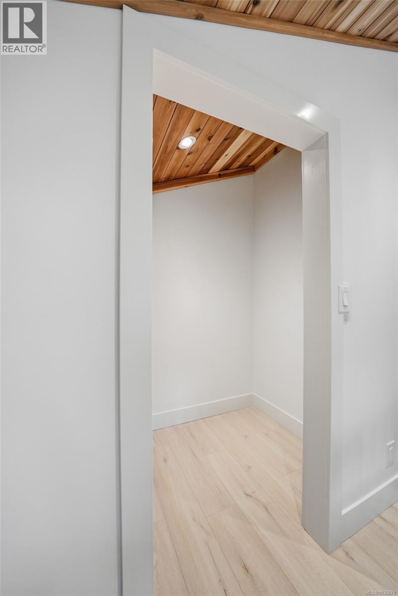 675 Little Blvd - 25