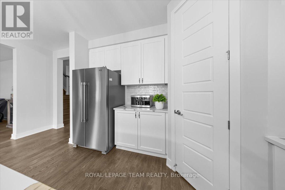 845 PEARLY EVERLASTING CRESCENT - 11