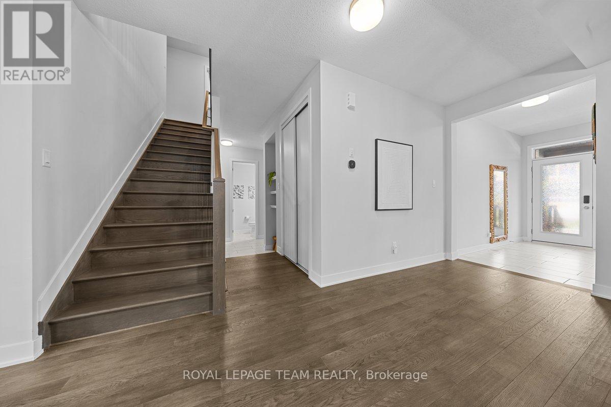 845 PEARLY EVERLASTING CRESCENT - 17