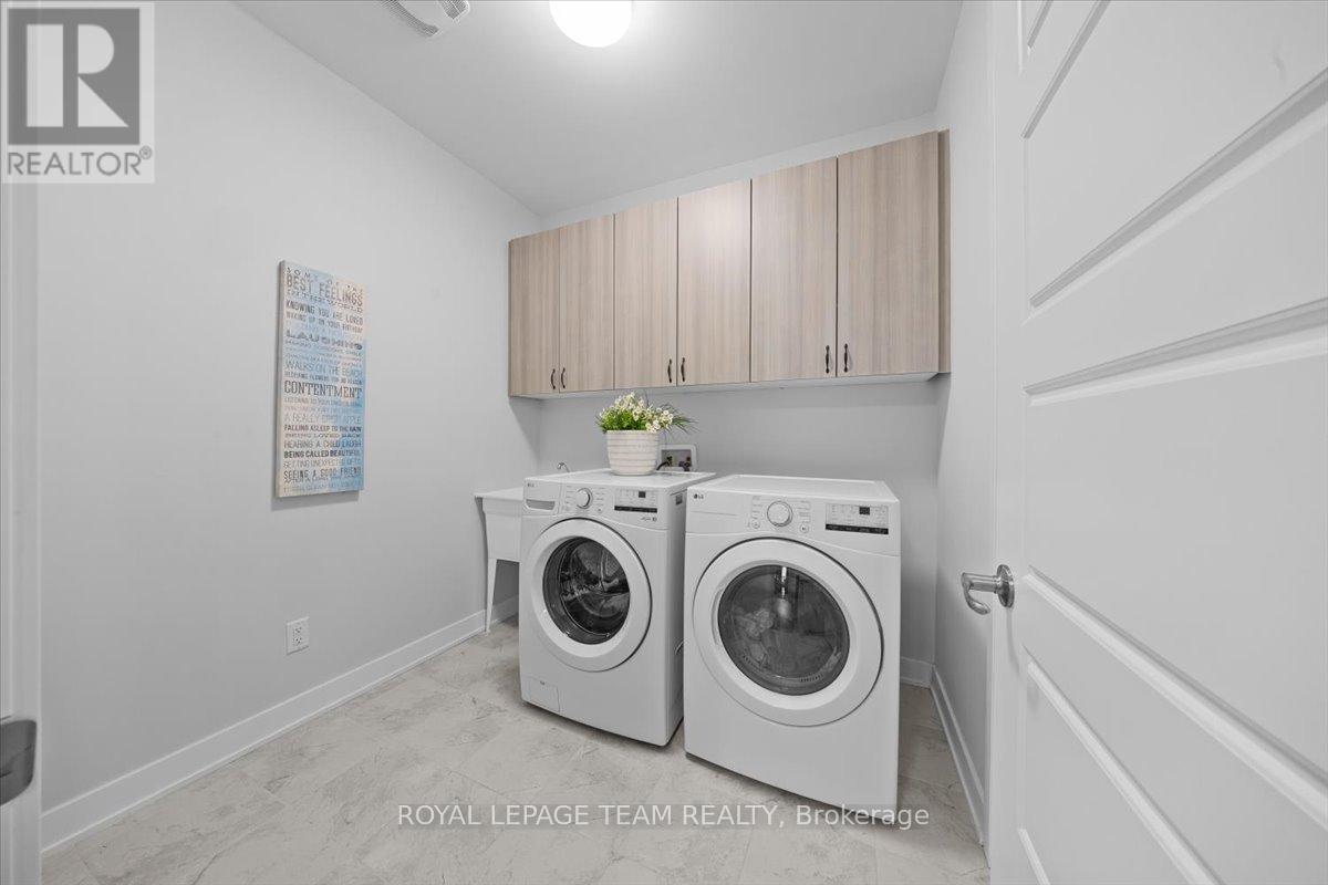 845 PEARLY EVERLASTING CRESCENT - 19