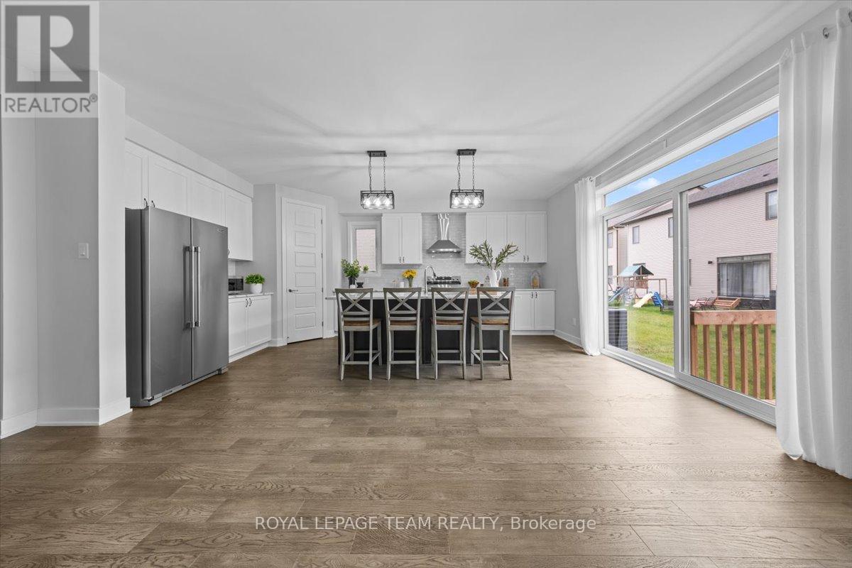 845 PEARLY EVERLASTING CRESCENT - 8