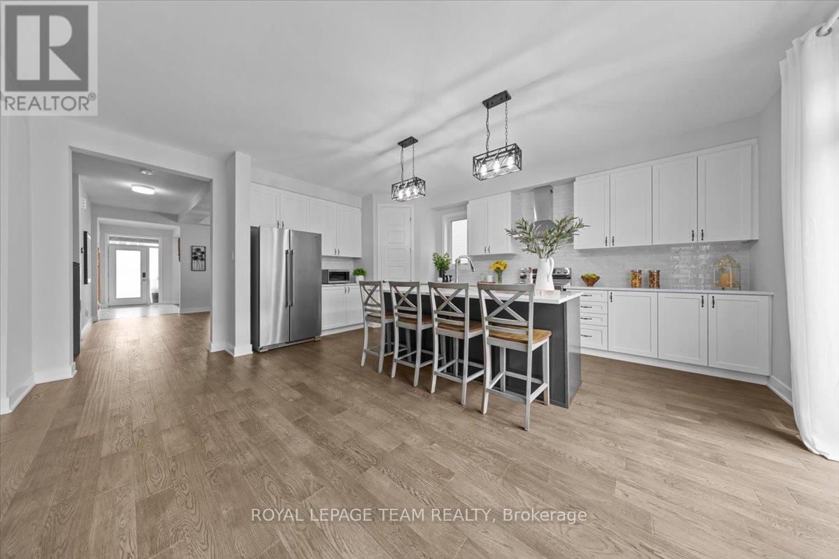 845 PEARLY EVERLASTING CRESCENT - 9
