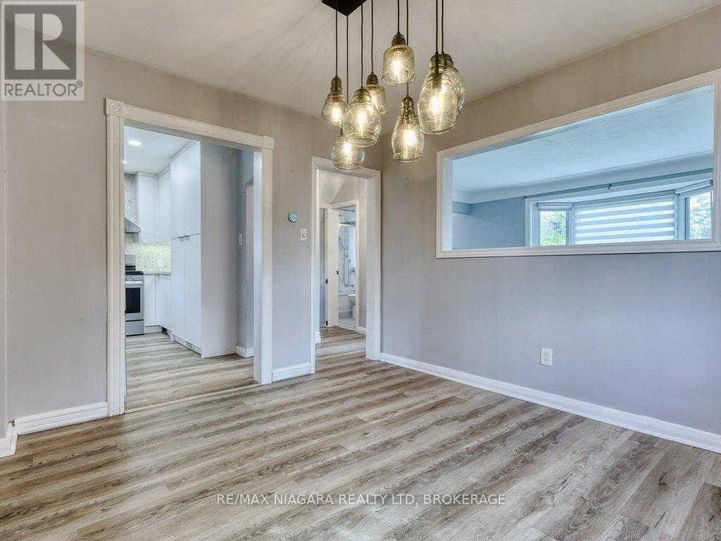 11 WINNIFRED AVENUE - 20