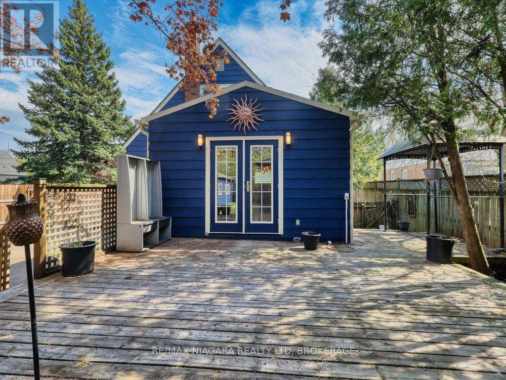 11 WINNIFRED AVENUE - 3