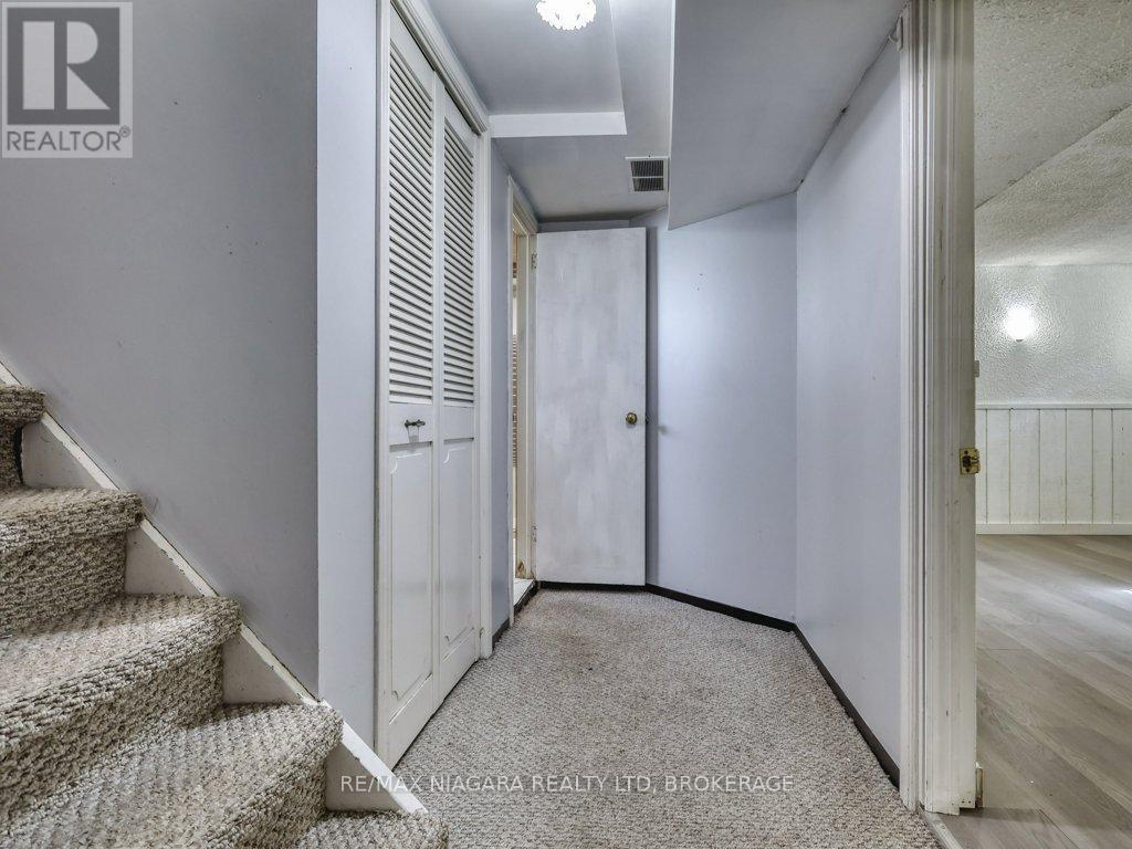 11 WINNIFRED AVENUE - 37