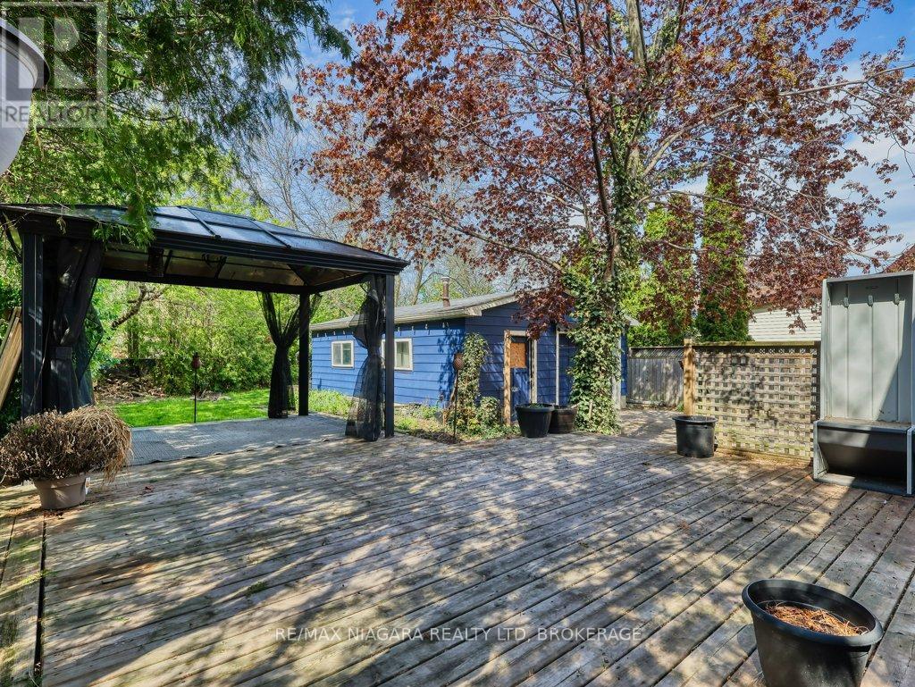 11 WINNIFRED AVENUE - 4