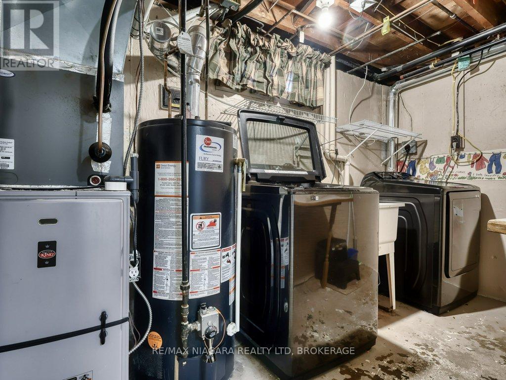 11 WINNIFRED AVENUE - 42