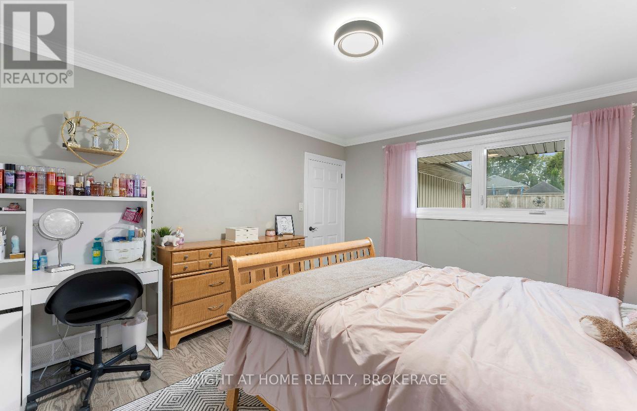 57 METCALFE STREET - 22