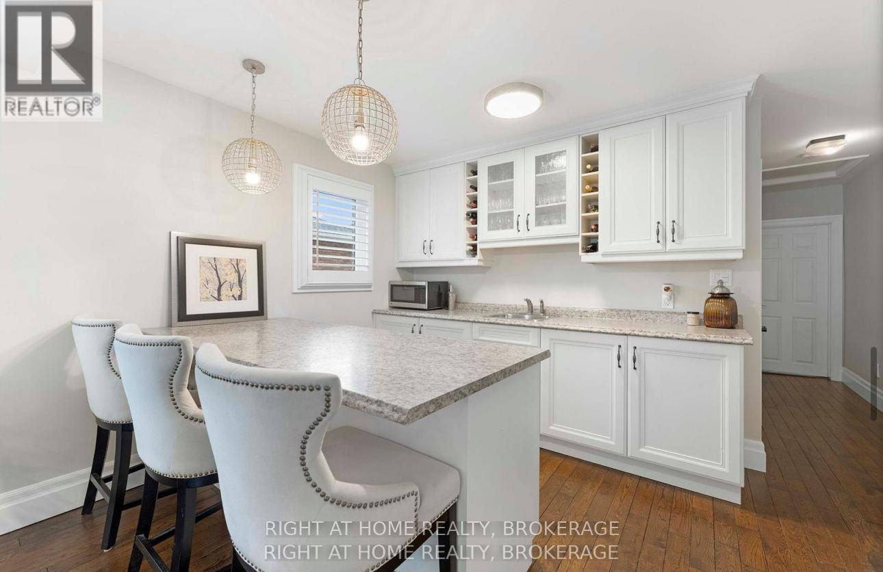 57 METCALFE STREET - 24