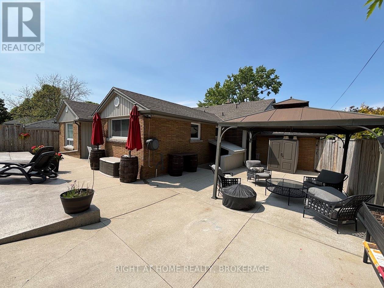 57 METCALFE STREET - 39