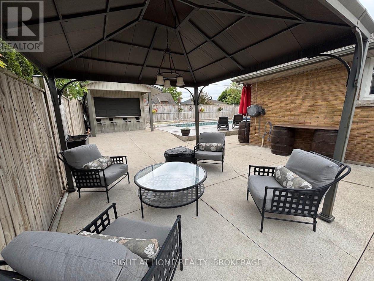 57 METCALFE STREET - 40
