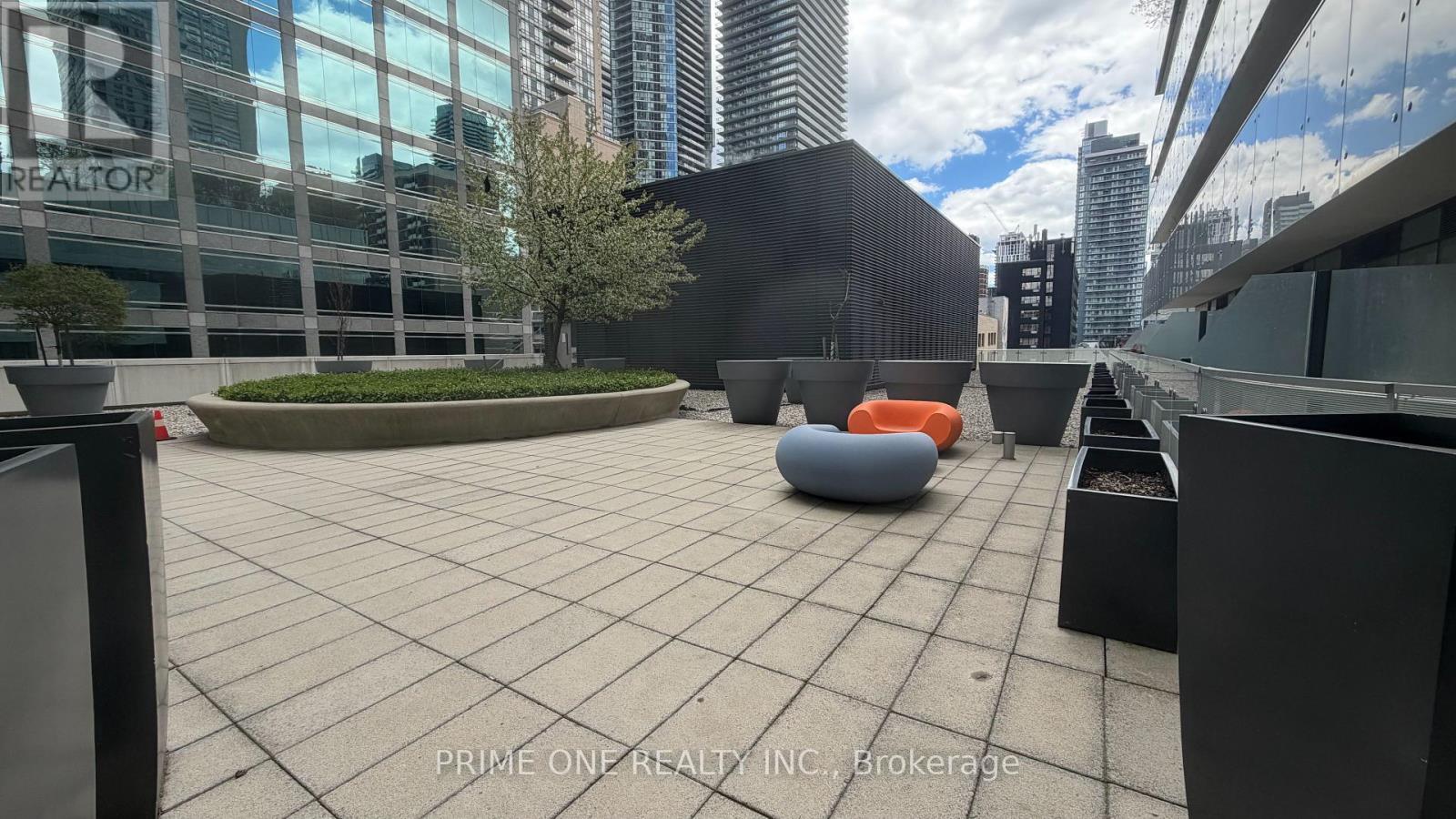 #1704 1 BLOOR STREET E - 24