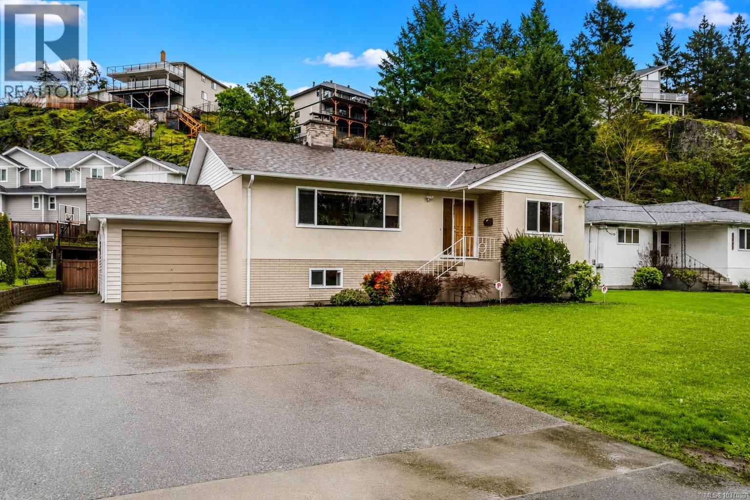 2351 Bellamy Rd - Image 2