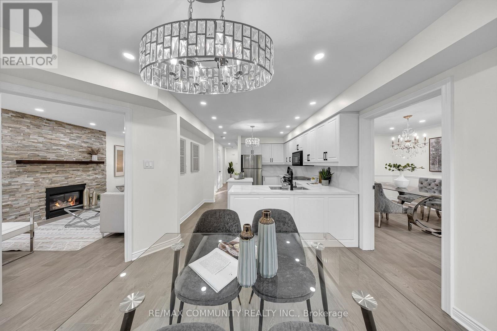 2387 DENVALE DRIVE - 19