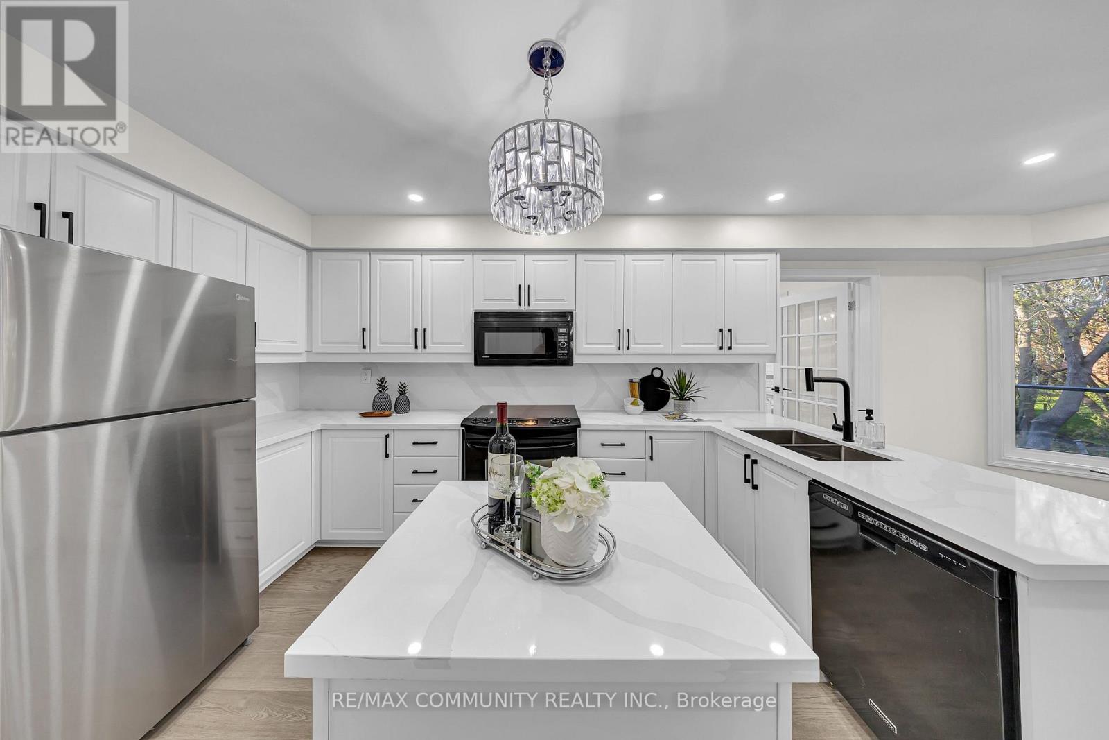 2387 DENVALE DRIVE - 21