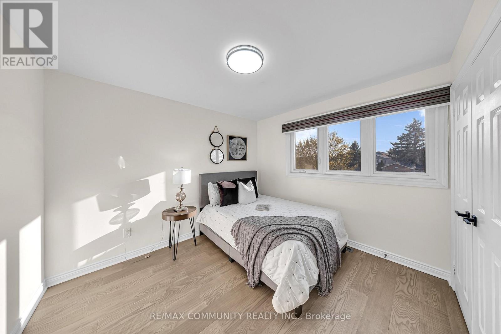 2387 DENVALE DRIVE - 33
