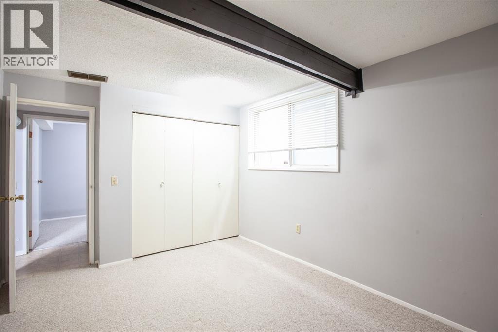 11010 5 Street SW - 11