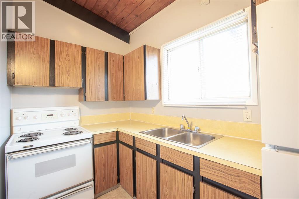 11010 5 Street SW - 7