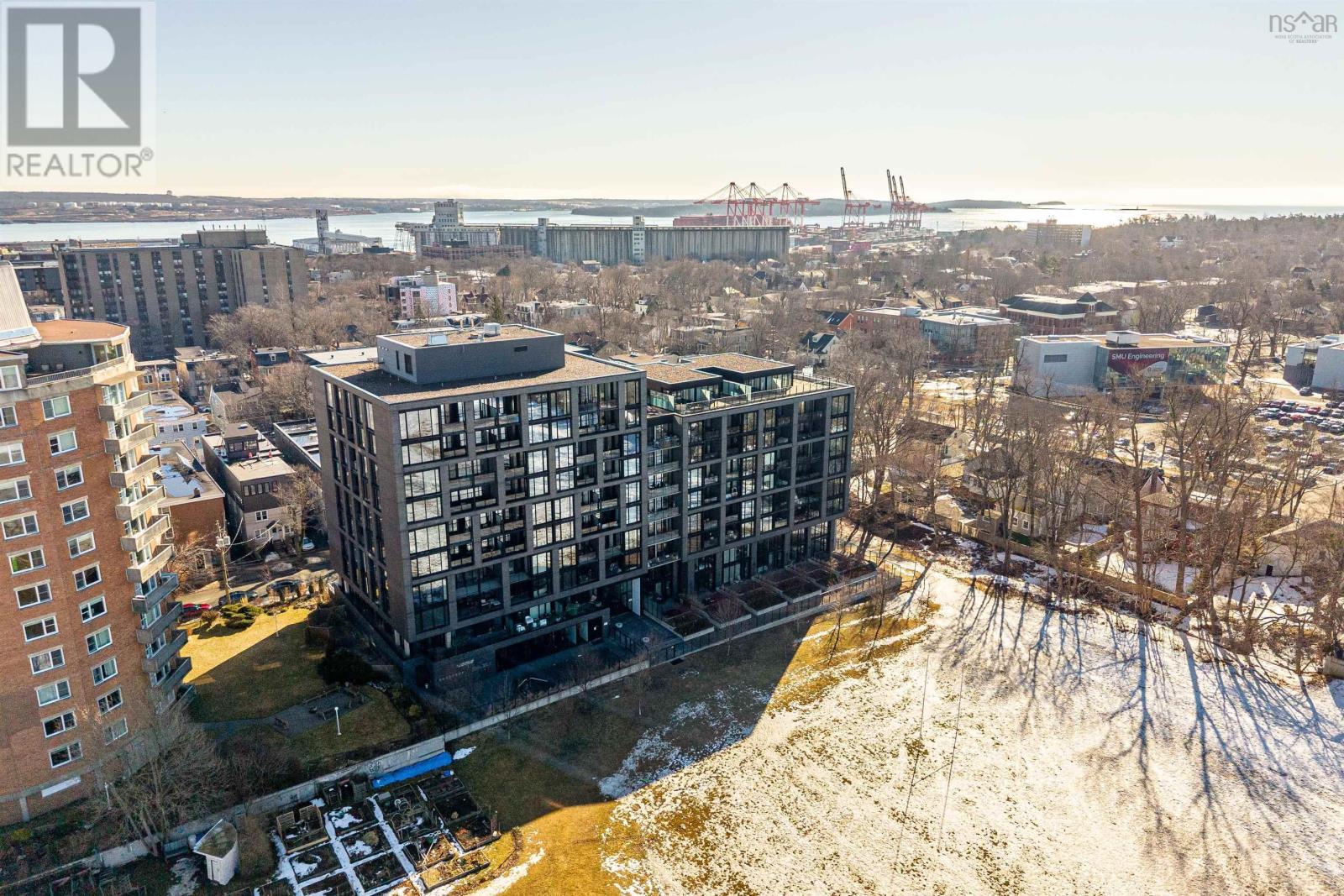 #508 1048 Wellington Street - 32