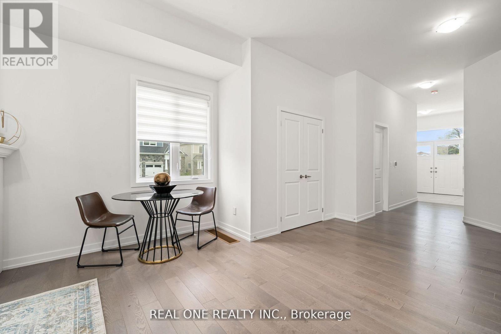 14 TWELVE TREES COURT - 10