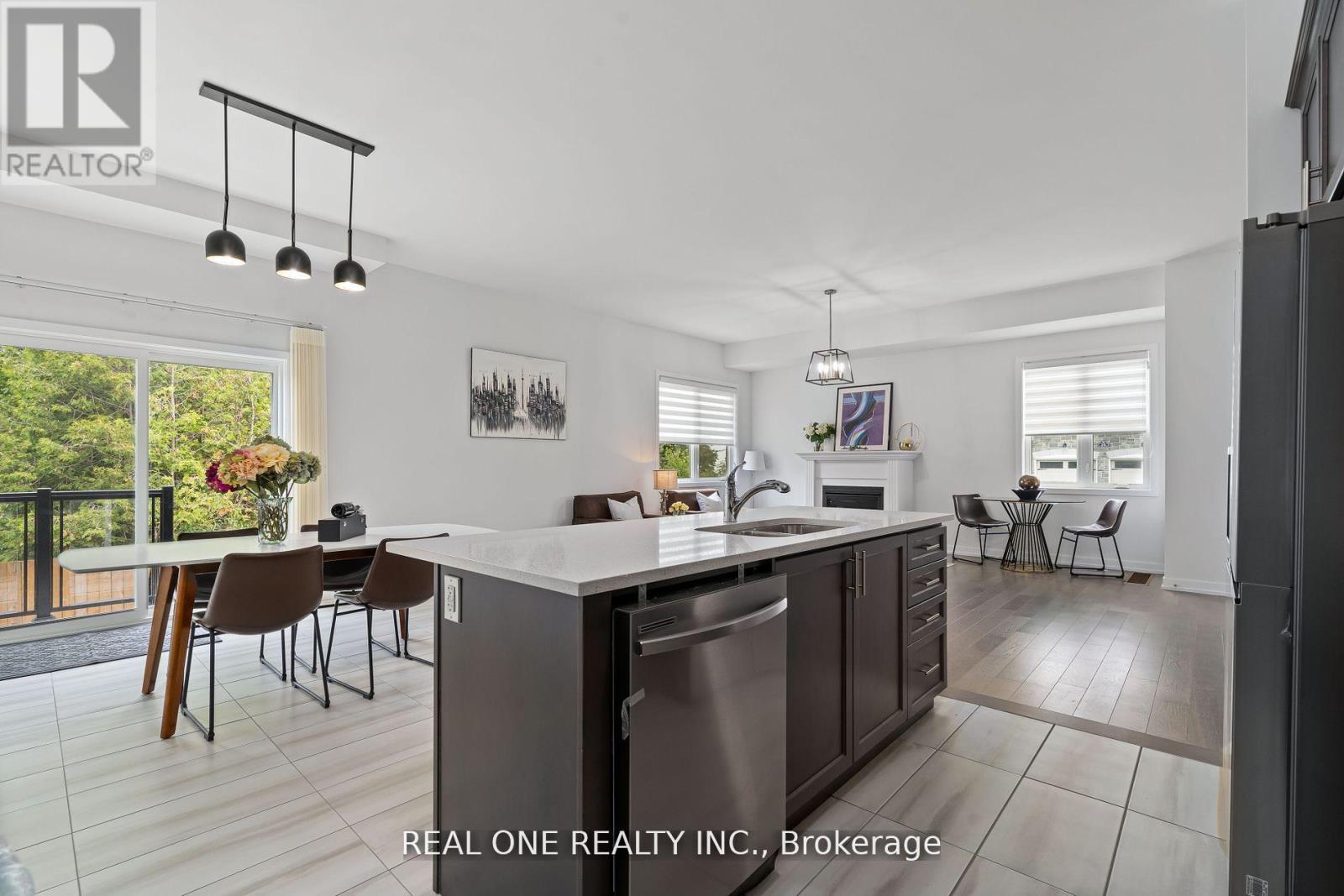 14 TWELVE TREES COURT - 17